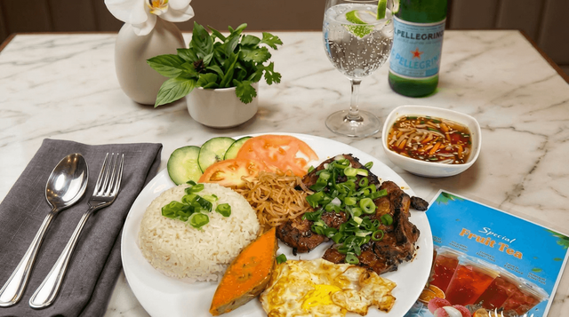 Broken Rice Special / Cơm Tấm Đặc Biệt.